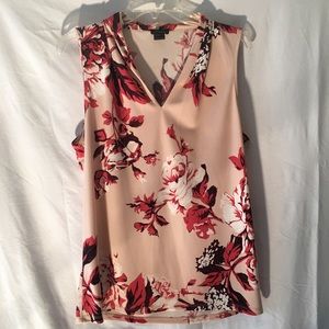 Ann Taylor  Floral Sleeveless spring blouse    large